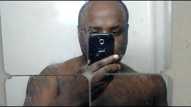 contraband prisons prisoner selfie prisons on internet